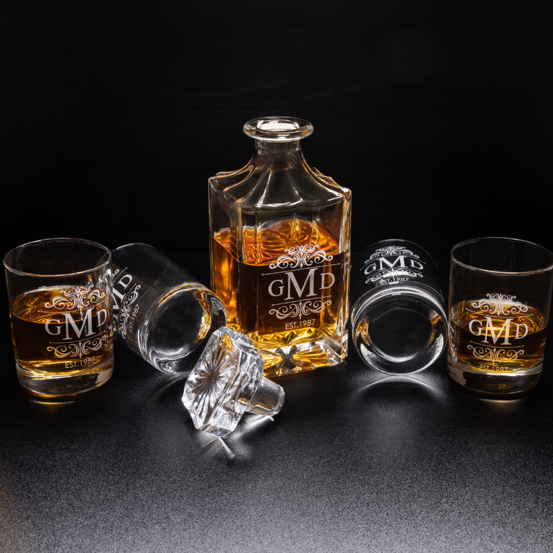 Engraved Whiskey Decanter Set with 2 Glasses